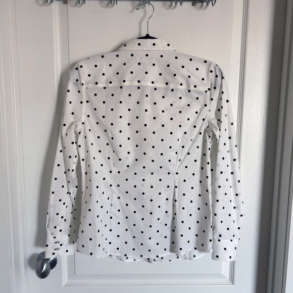 Talbot's Polka Dot long sleeve No Iron blouse, size 4 - Picture 7 of 10